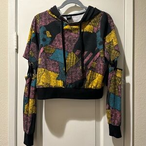 NIGHTMARE BEFORE CHRISTMAS CROP SWEATSHIRT